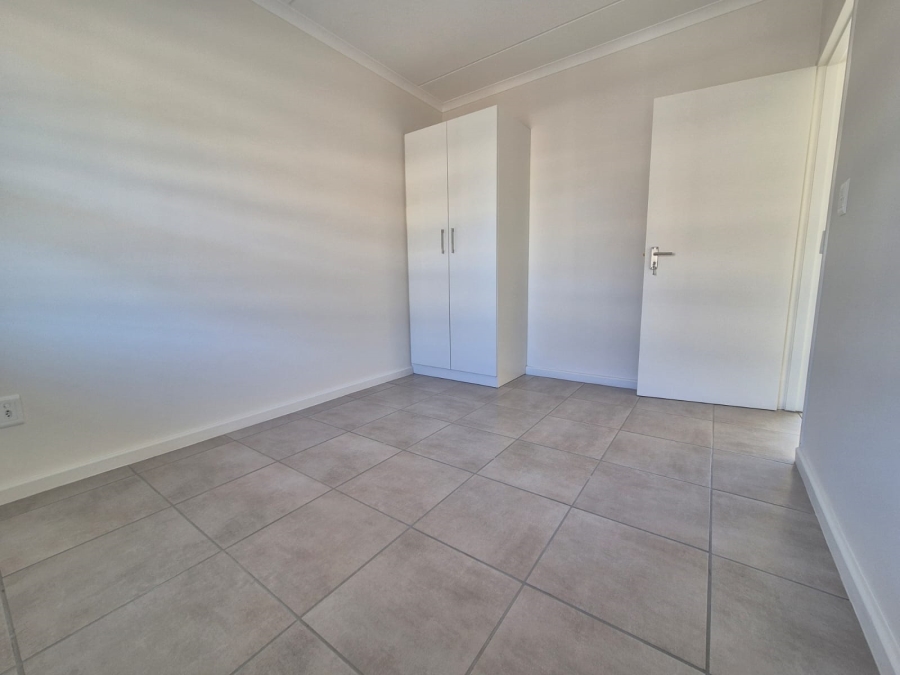 To Let 2 Bedroom Property for Rent in Stellendale Western Cape